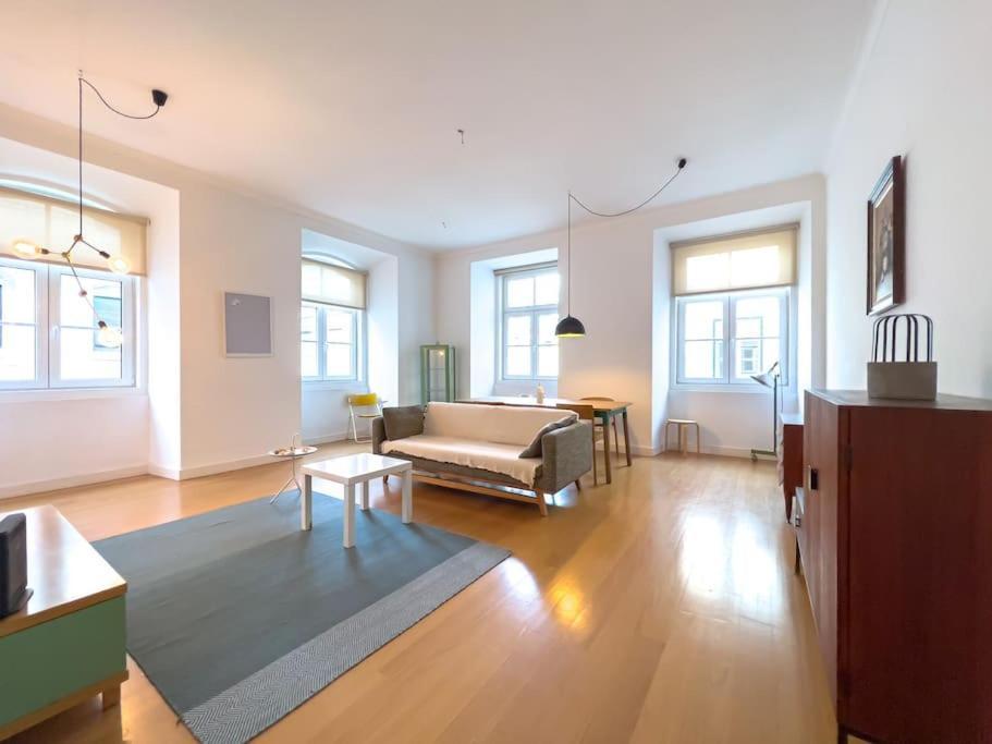 4 Rooms Home In Baixa Lisboa Extérieur photo